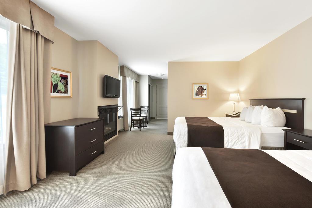 Hotel Le Versailles Saint-Sauveur-des-Monts Δωμάτιο φωτογραφία