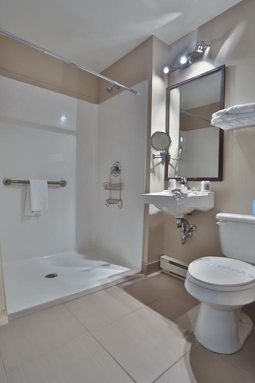 Hotel Le Versailles Saint-Sauveur-des-Monts Δωμάτιο φωτογραφία